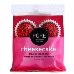 Pure Chocolate трюфели с млечен шоколад с вкус чийзкейк и декорация малина 